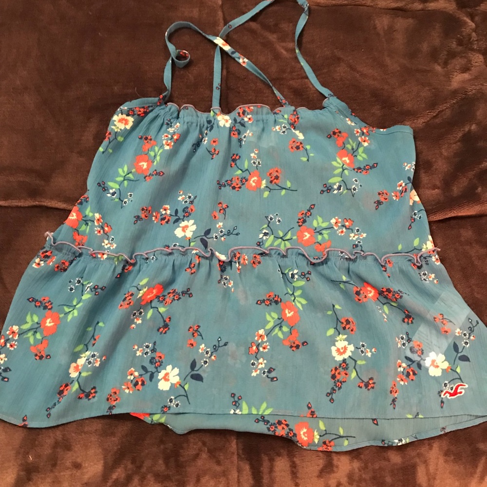 Hollister top